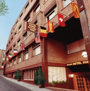 fachada-catalonia-park