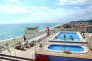 h._top_pineda_palace