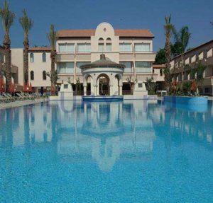 PANAS_HOLIDAY_VILLAGE_3