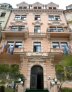 Hotel_entrance